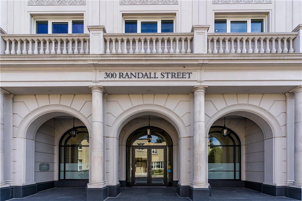 SRFRealtyGroup's tweet photo. LUXURY OAKVILLE LISTING😍

PH8 - 300 Randall St, Oakville

Offered at $5,299,999

The Randall Residences Is One Of Oakville’s Most Prestigious Buildings And Is Inspired By The Timeless Elegance Of Paris. 

https://t.co/5mq0cjbaIS https://t.co/YDEgYeaJzo