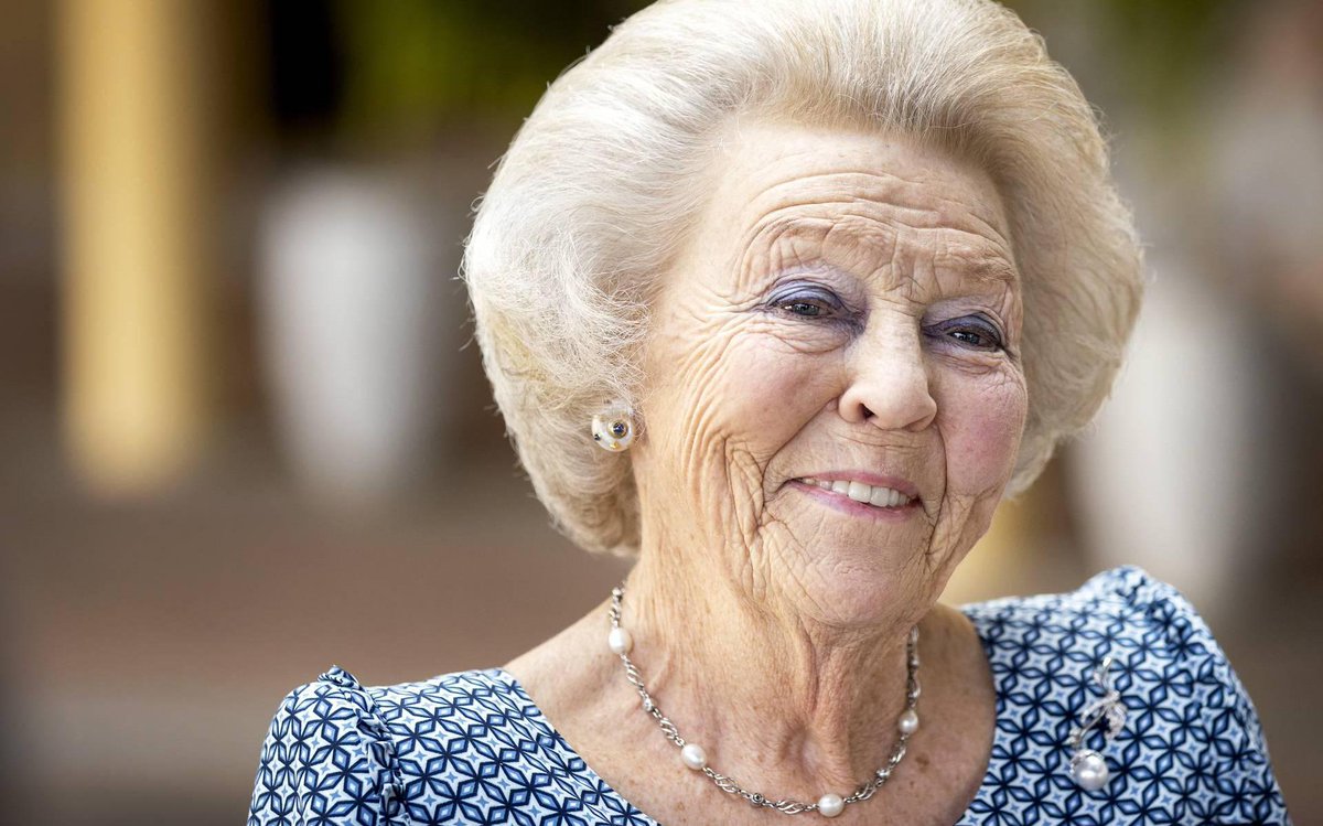 cyberpionier's tweet photo. Tekens als Beatrix trending is schrik ik... Maar gelukkig, het gaat goed met de prinses.

#OzO https://t.co/iAVUo0GlAL