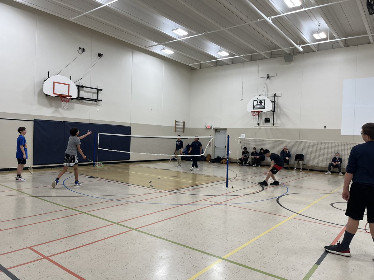 StTimothyRegina's tweet image. 📣😀What a great start to the week! We’ve got Senior badminton on the go, a beautiful Lenten Liturgy from our Kinders, Gr 1’s &amp;amp; 2/3’s &amp;amp; our musical cast practicing for our performances this Thursday &amp;amp; Friday! Always proud to the a Timberwolf! 🙌 #TimberwolfProud