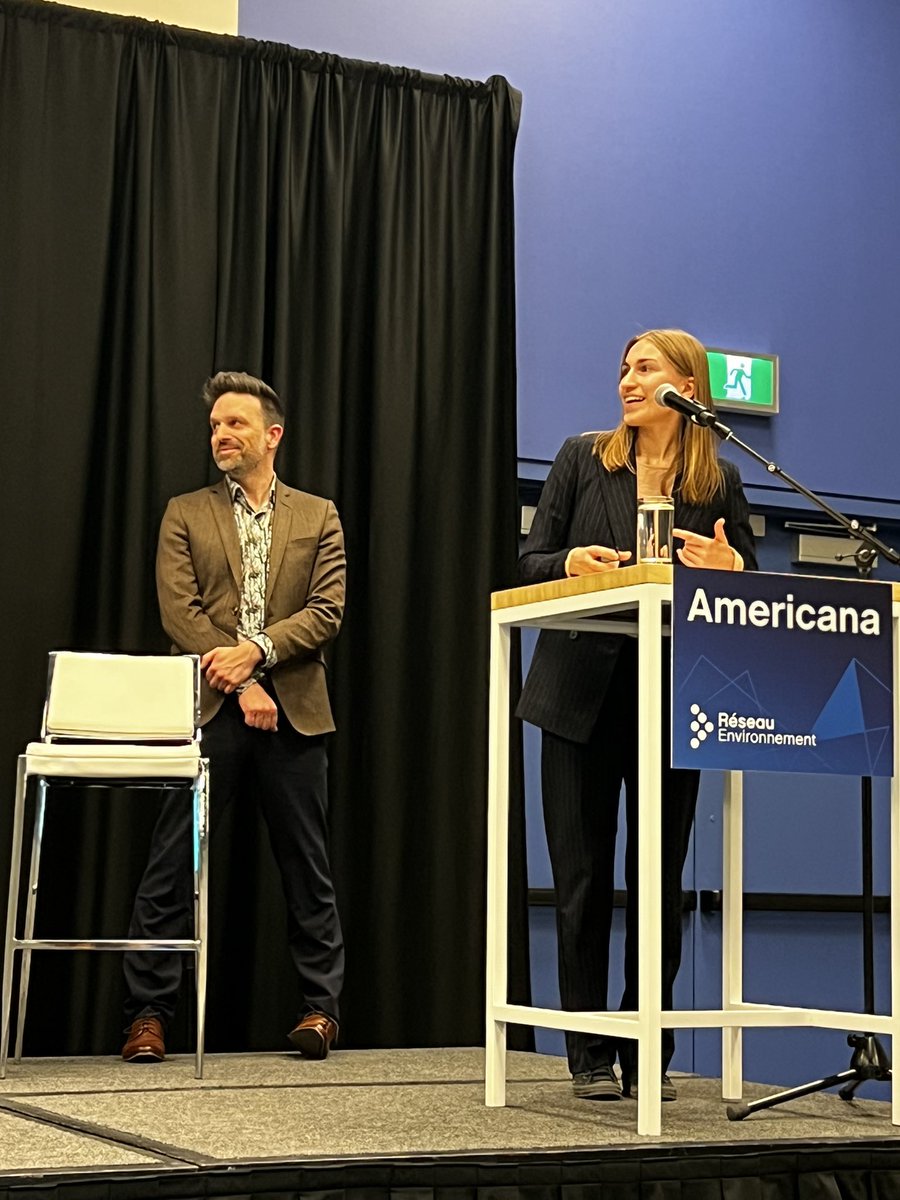 andreanne_fiola's tweet photo. Aujourd’hui, j’étais une conférencière au congrès Americana qui avait lieu au Palais des congrès de Montréal. On m’avait invité pour parler de règlements piliers en matières résiduelles 🌱 que j’ai rédigé avec des collègues! Ce fut un honneur! https://t.co/hiwDY8KiUm