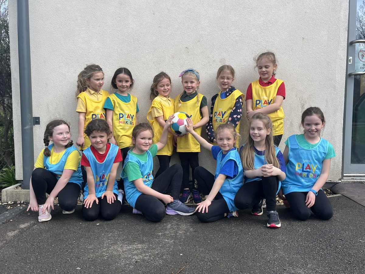RagLGriffiths's tweet photo. These girls have really enjoyed the #disneyplaymakers programme! It has been lovely to see the numbers increase throughout the sessions and great to see so many girls involved in sport, particularly football! @FAWales @MonHealthySch @Mon_Connect https://t.co/DaJvfHMwPo