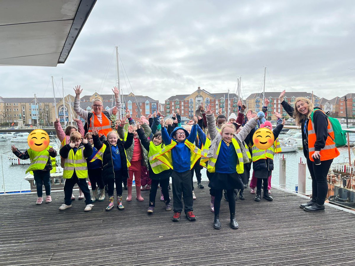 portmeadp's tweet photo. Year 1 had so much fun on our trip to @The_Waterfront today! #pmdpy1 #pmdphum #pmdphwb ⛴️ 🛥️ 🚤 https://t.co/eSNB2J5icO