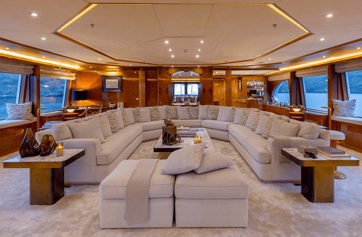 XclusiveEcuador's tweet photo. Exclusive Ecuador Luxury Travel is proud to introduce to its customers the new luxury mega yacht Aqua Mare performing cruises in the Galápagos Islands. #galapagosaquamare #exclusiveecuadorDMC https://t.co/U0HIKIjVPB