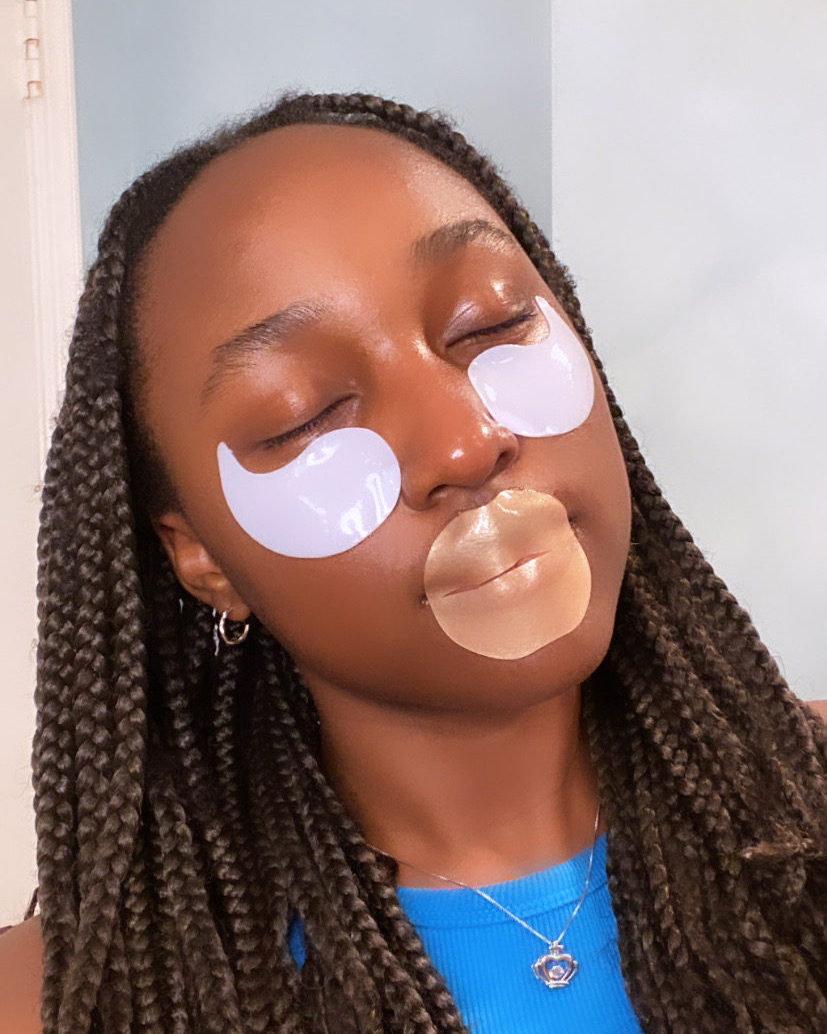 FourthRayBeauty's tweet photo. masks ON ✨ treat your face to this double masking treatment!
Jeanine using our Chill Sesh Hydrating Eye Masks and Kiss & Tell Lip Patches 💜
shop on https://t.co/7jvBmVwKvP 🌈
-
#eyemasks #eyemask #lippatch #lippatches #lipmask #facemask #skincare https://t.co/N8bXOcn9l8