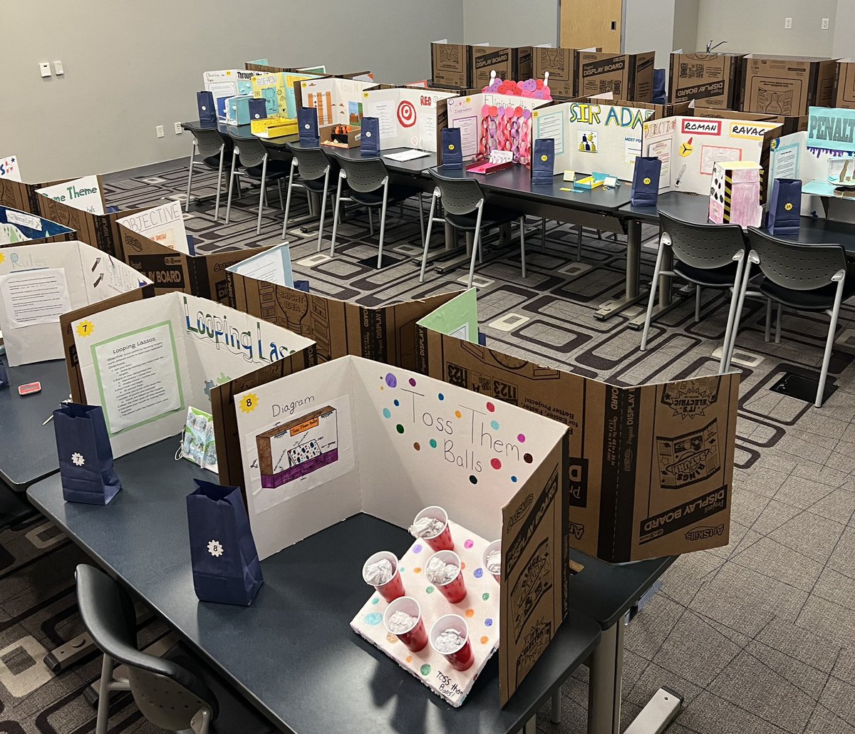 Hmmmm….🤔 Who will the top 20 designs belong to? Join us for STEAM Night this evening from 5:30 - 7:30 to find out! Also vote for your favorite to narrow the capstone projects down to the top 10!