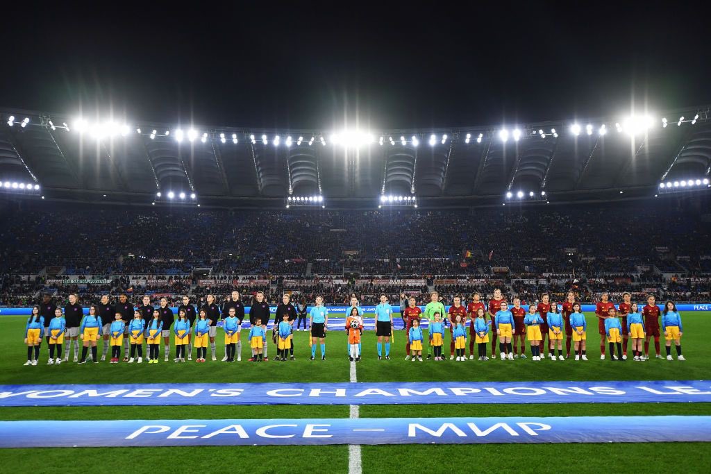 𝟑𝟗.𝟒𝟓𝟒

The most spectators in the history of Italian women's football at Roma vs Barcelona in the #UWCL tonight at Stadio Olimpico 🏟️