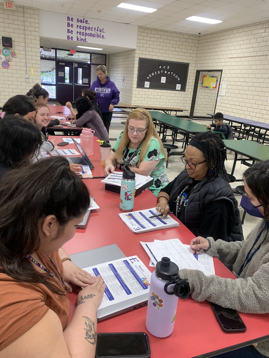 Alice De La Rosa tweet media