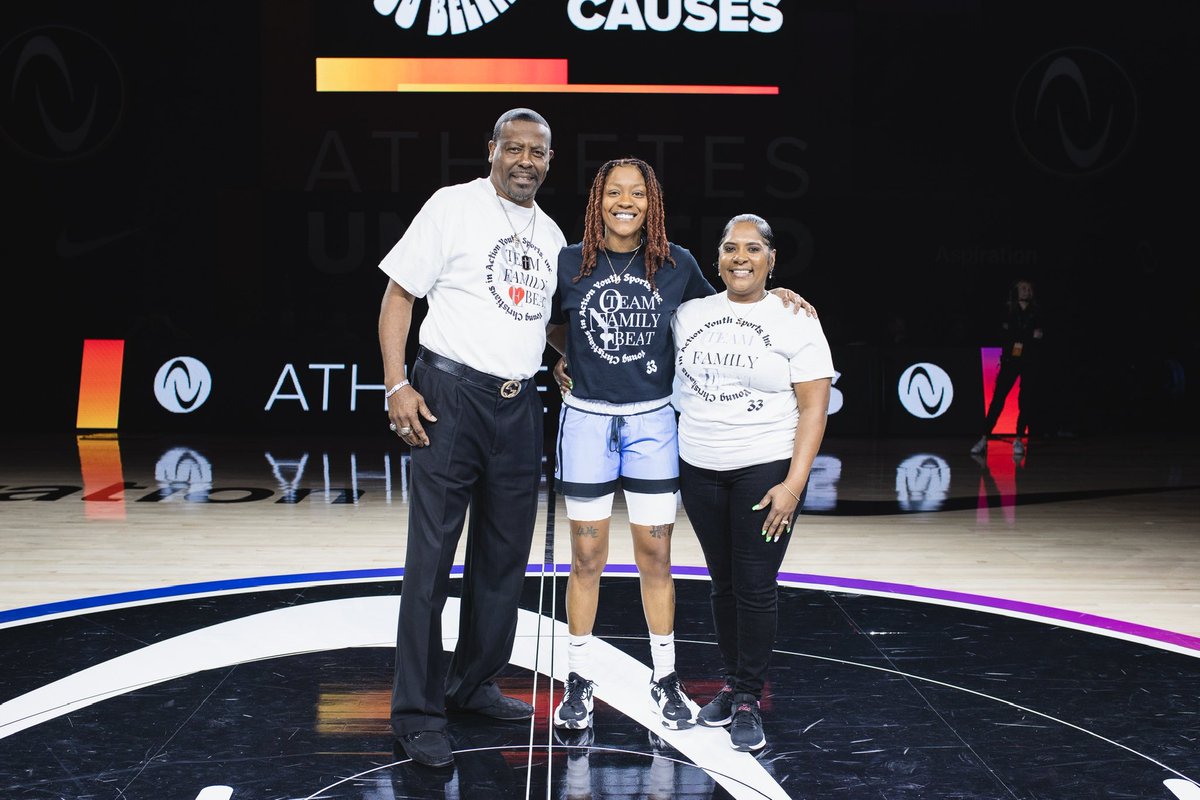 Do this for the fam, ‘cause’ it’s bigger than me!! 🙏🏾✨❤️