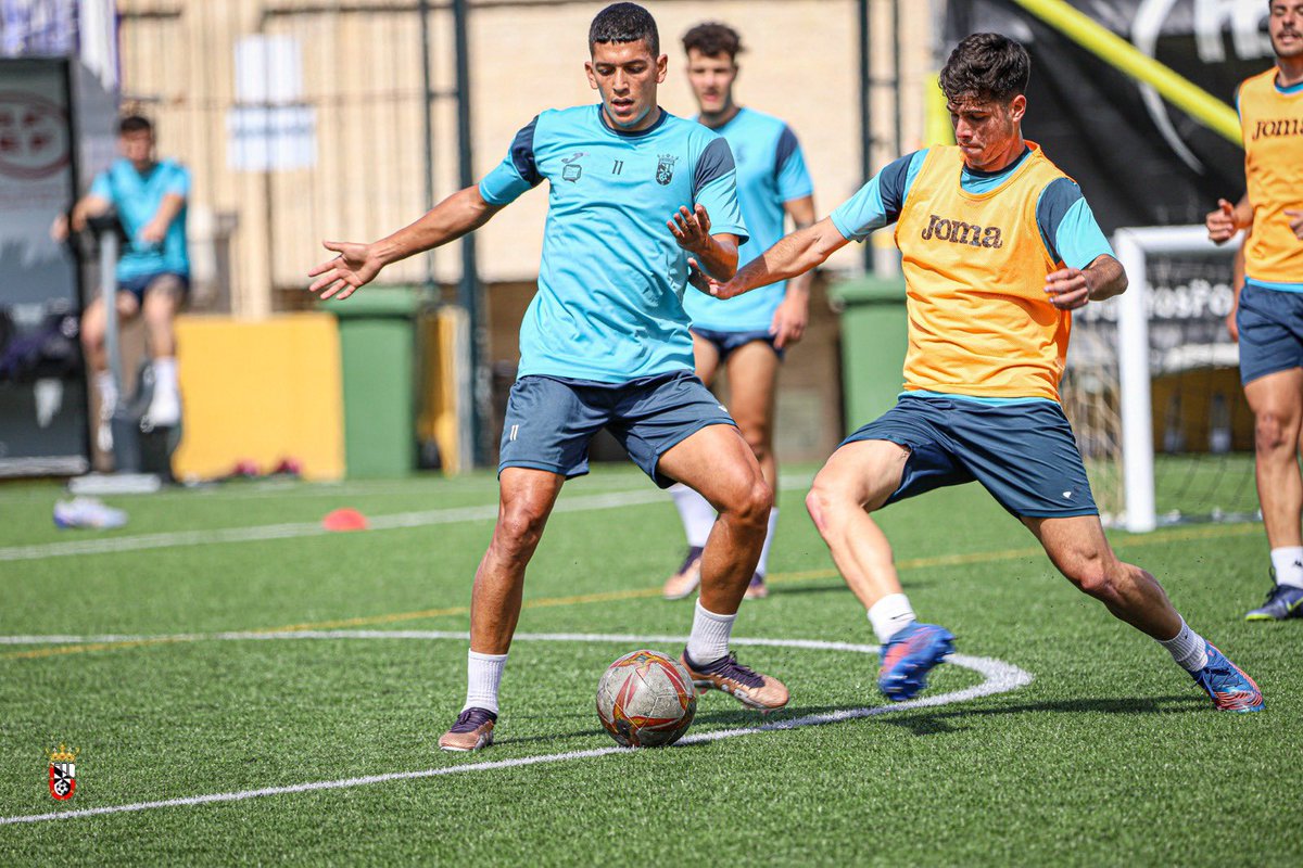 Hasta el final 💪🔥

📸 <a href="/canon_zaki/">Canon Zaki</a> 

#SiempreADCeutaFC ⚪️⚫️