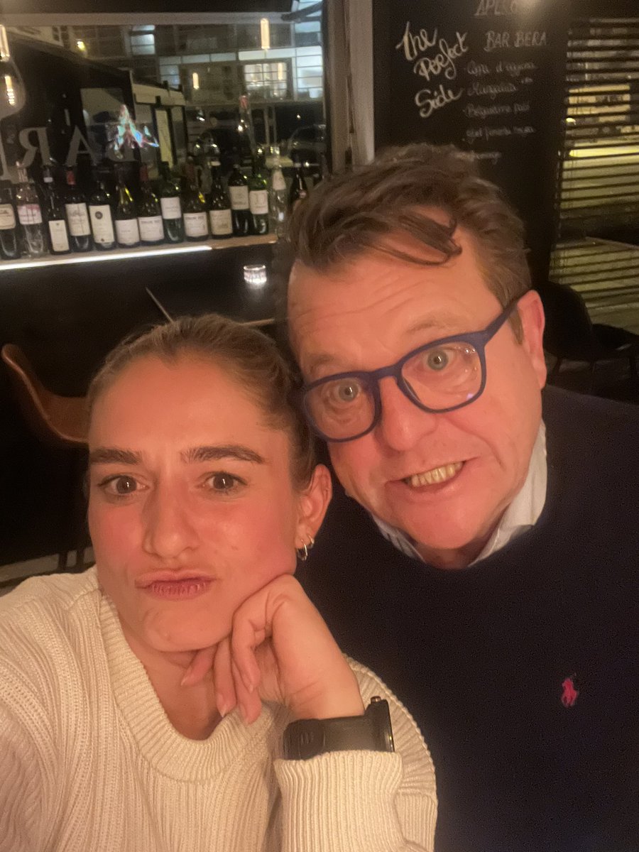 Alexandra d’Archambeau on Twitter "Kom een man op café tegen, praten wat. Laat mijn socials