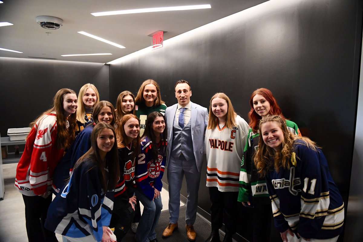 NHLBruins's tweet photo. As the B’s arrive tonight, they are being greeted by the 2023 girls’ hockey MIAA Sportsmanship Award winners:

Madison Clark
Makena Clark
Zoe Elwell
Bailey Mooers
Allison Corrieri
Reagan MacPherson
Abigail Sousa
Hannah Tsouvalas
Cailyn McCarthy
Haley MacLeod
Gwendolyn Walsh https://t.co/d5j4WzgKkx