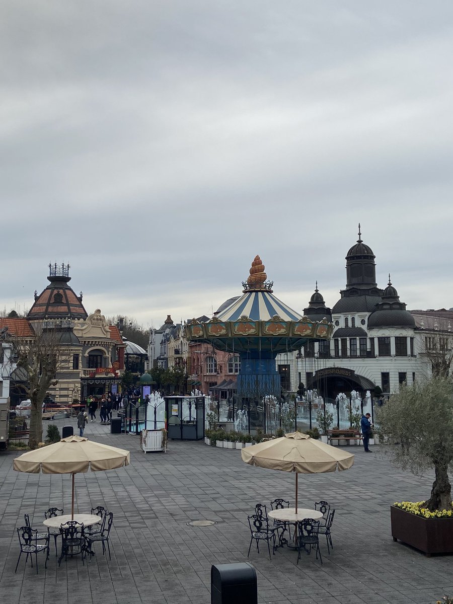 garogarabed12's tweet image. Toller erster Tag heute bei @JavaLandConf
It’s good to be back! 🥳
.
#javaland2023 @DOAGeV