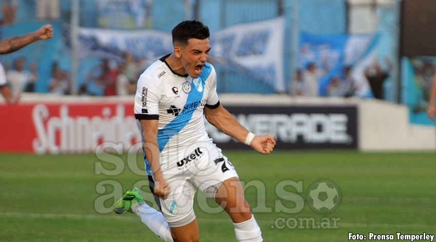 #PrimeraNacional | #Temperley | Luego del 3-0 ante San Telmo, Enzo Coacci dialogó con Solo Ascenso y se mostró ilusionado con la campaña del equipo. “Meter un gol en este club me pone muy contento”, dijo. dlvr.it/SlGLdp