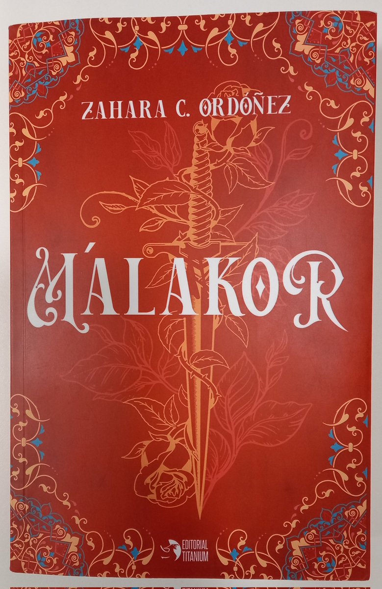 rolopon1's tweet photo. Málakor es un ledarita que debe cumplir una misión en Ardacia, pero puede que esta vez se complique un poco. Y hasta aquí puedo contar...
Sí, esta vez me he pasado a la fantasía épica con @Malakor_ de @AzaOrdom
Esperando #Málakor2 😋 https://t.co/HnTByk7io5