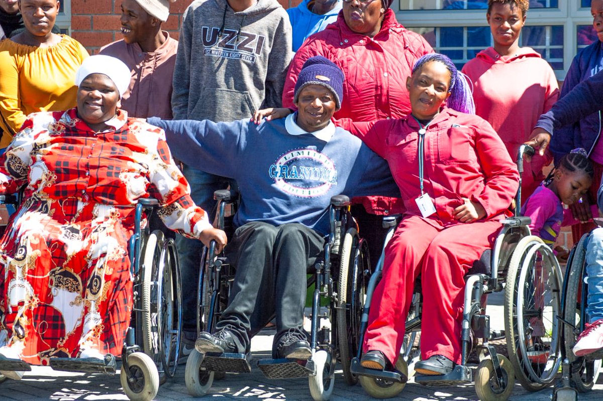 NCOP member of the EFF Hon Nonky Lehihi spend her Human Rights day with disable citizens at Silikhaya Disability centre in Phillip to hear their challenges and promise to take their issues to Parliament, we thank you EFF for being the voice of the poor #HumanRightsDay