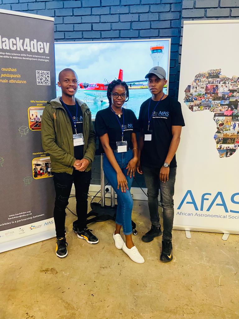 SheWill_'s tweet photo. Shout-out to the organizers of the @AfricaAstronomy and @DARABigData Hackathon.  @AstroCharlesT and the entire team. The logistics were seamless  allowing us to focus on what really mattered. Thank you for thee incredible experience.
@Hack4Dev @Big_IDIA @BRICSAstronomy https://t.co/KvahnJp2UG
