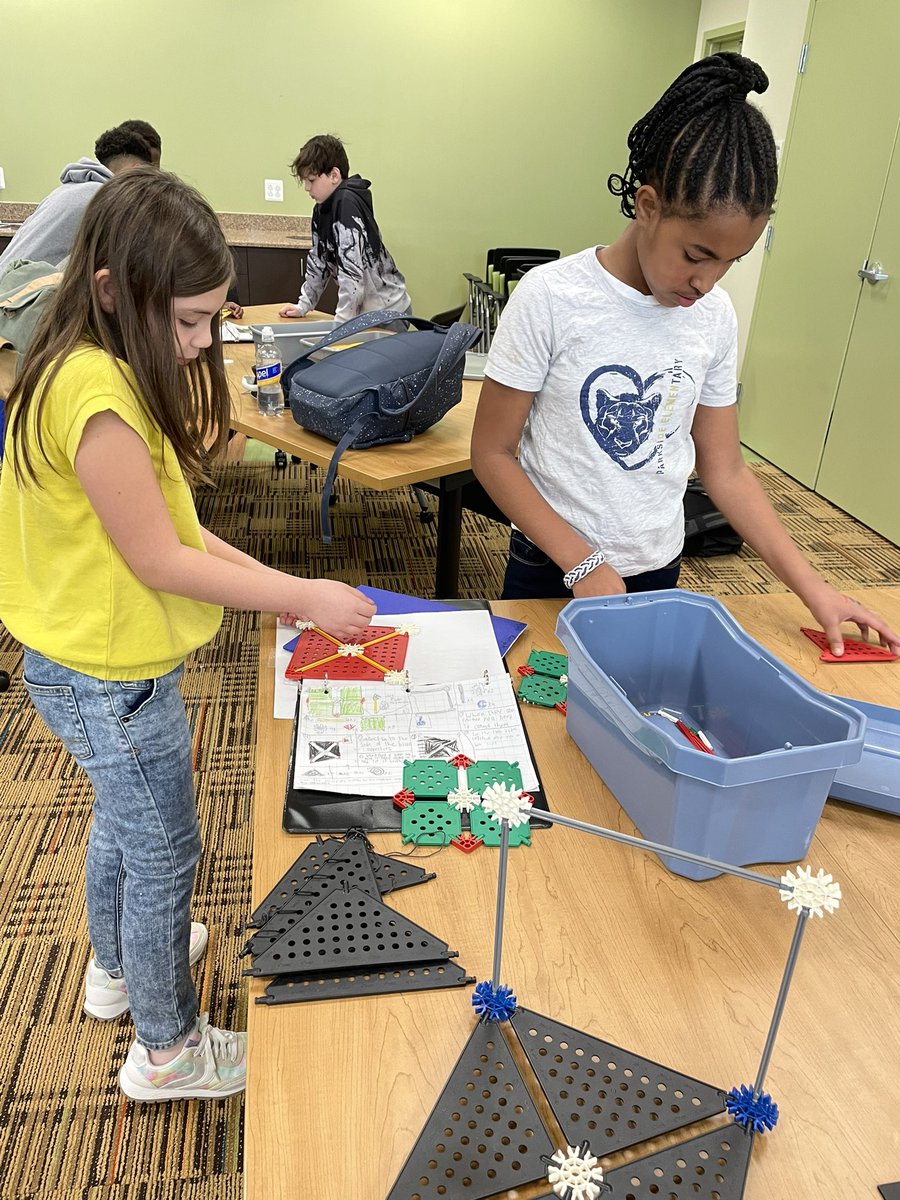 Mr. Labik tweet media