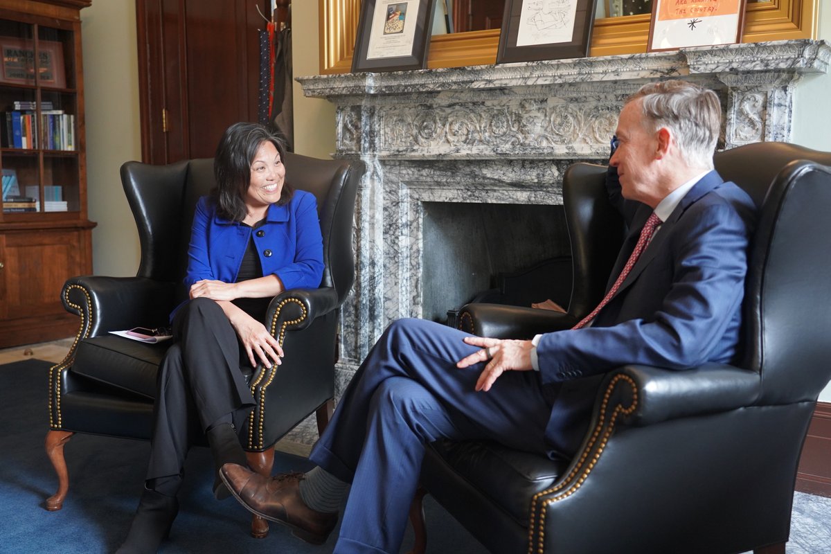 Met with Acting Secretary of Labor Julie Su on her nomination to lead the Labor Department. Julie is an excellent choice, and we’re confident she'll continue to be a strong advocate for workers' rights in her new role.