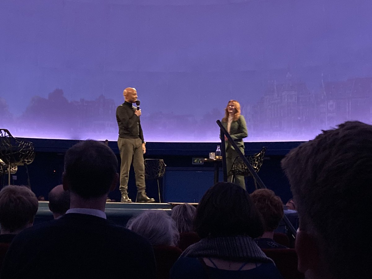 Vanavond was de presentatie van het boek ‘Rechten voor de natuur’ van de onvolprezen <a href="/JessicadenOuter/">Jessica den Outer ✊🌳⚖️</a>. Hoog tijd om ook in Nederland de natuur de eerbied en bescherming te geven die het verdient, mede met eigen rechten. Jessica kan het inspirerender vertellen, dus lees dat boek!