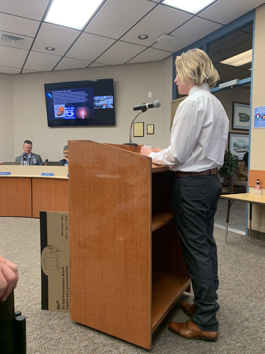 jenlsanders's tweet photo. Seeing my past students present their 8th grade Community Projects to the #BSD Board of trustees last night made me so proud! Great job Nathan, Abigail, Angela, and Meghan! #ibmyp #ibcommunityproject #greatertogether #bsdproud @SCIABEARS @IBinBSD @BurtonSchools https://t.co/YwyjfnlZCt