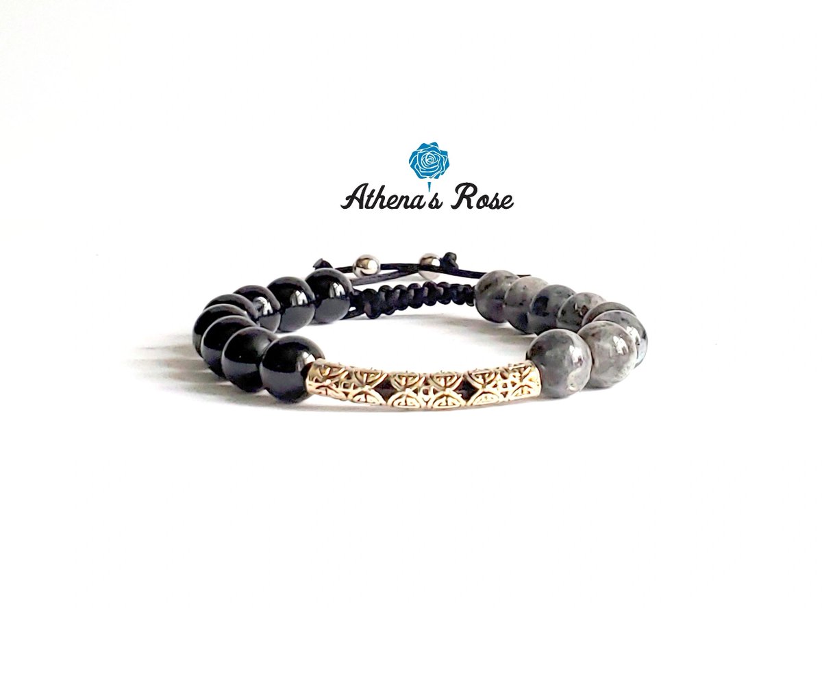 TheAthenasRose's tweet photo. Spotlight Item: Dual Onyx and Labradorite Men's Bracelet
This handcrafted bracelet is a perfect #gift for #birthdays, #FathersDay, and more.
#mensjewelry #gemstonejewelry #shopsmall #mensfashion #mensbracelet #tribaljewelry #etsyshop #mensstyle #chicmen #tribal #zeus #warriormen https://t.co/9VmOr2PkQp