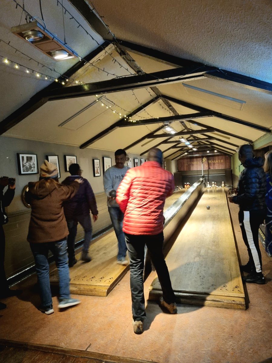 IntVetVaccNet's tweet image. Day two of #IVVNECR2023 ended with dinner and a game of skittles at @TheSheepHeid 🎳