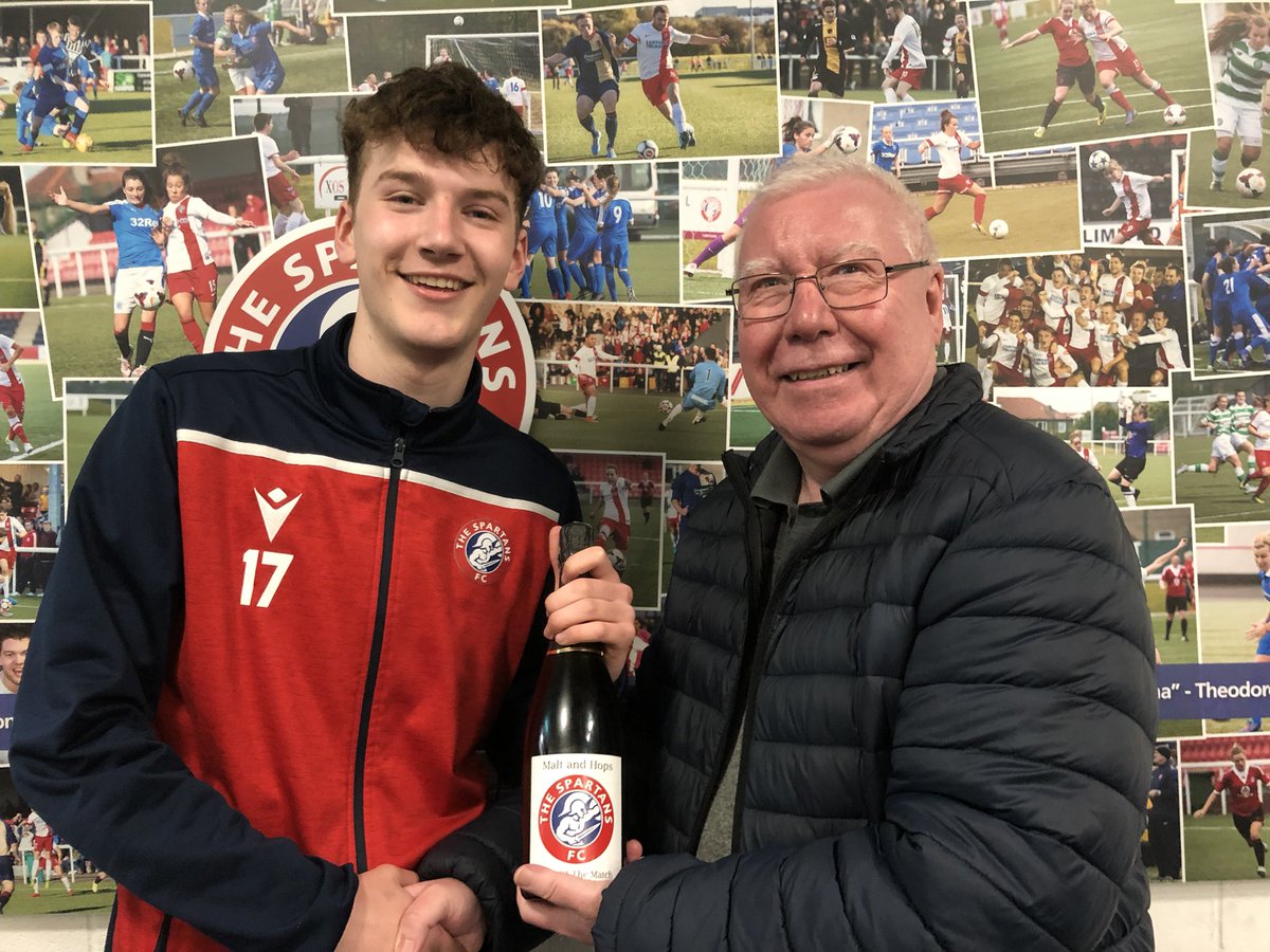 Tonight’s <a href="/MaltnHopsLeith/">Malt & Hops</a> Man of the Match 🥁🥁🥁

Ben Lamont 🍾