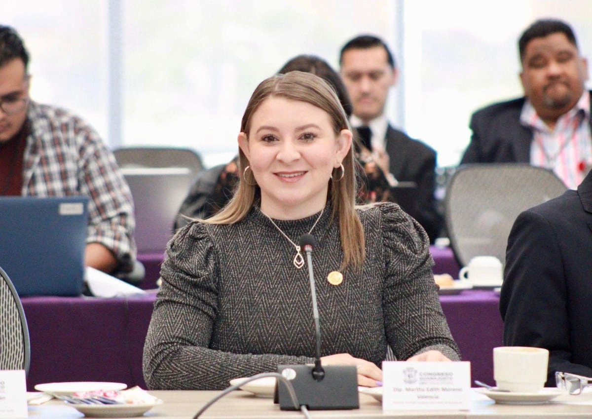 La famosa “#Glosa”, con formatos a modo, respuestas sin sentido, cifras absurdas. 

No hay duda, en #Afganistan Guanajuato tenemos funcionarios de escritorio, seguiré cuestionando sus estrategias fallidas y sus nulas políticas públicas 🤭