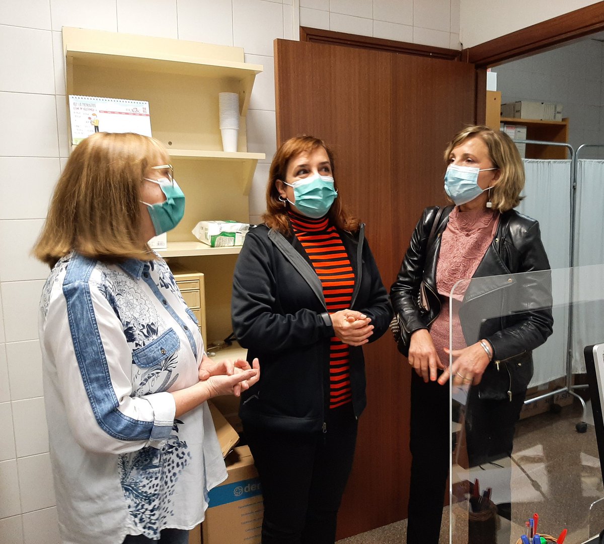 OfeliaGimeno's tweet photo. 🫂 Hui visitem el consultori que acull el projecte #Ptokenia de voluntariat sanitari per garantir l'atenció bàsica a persones sense sostre
▶️Promogut pel @HGUVALENCIA (i @dipvalencia)
Gràcies a l'extraordinari equip humà
👥Amb reg. #benestarsocial @AjuntamentVLC, @isalozanovlc https://t.co/xNHsw3ZUK1