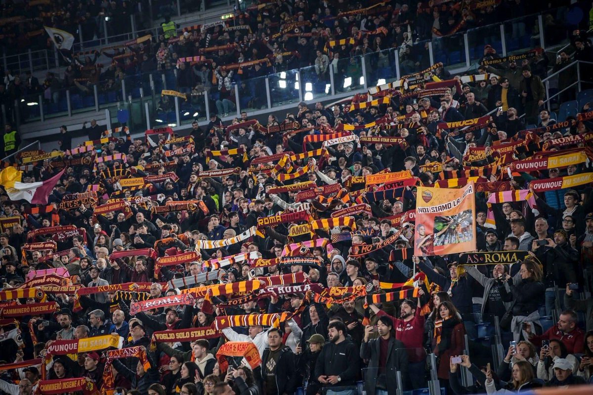 coeursdefoot's tweet photo. #UWCL - Les affluences des matches de ce mardi soir.
#BAYARS - 20 000 spectateurs
#ASRFCB - 39 454 spectateurs https://t.co/npzzk95scV