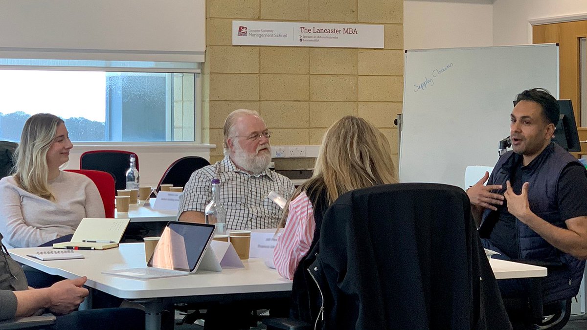 LUentrepreneurs's tweet photo. Today's #Lancashire #SME delegates looked at the benefits &amp; challenges of heading towards #NetZero. They were introduced to carbon accounting and freely available data and tools for carbon calculations. #SustainableGrowth #LancashireForum @BoostInfo https://t.co/TWgpyZK3pI