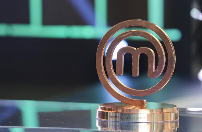 mastercbrasil's tweet photo. Comentem aqui quem vocês acham que leva o título de MasterChef da sexta temporada do MC. #FinalMC6 🥂 https://t.co/4mVh6PFdb4
