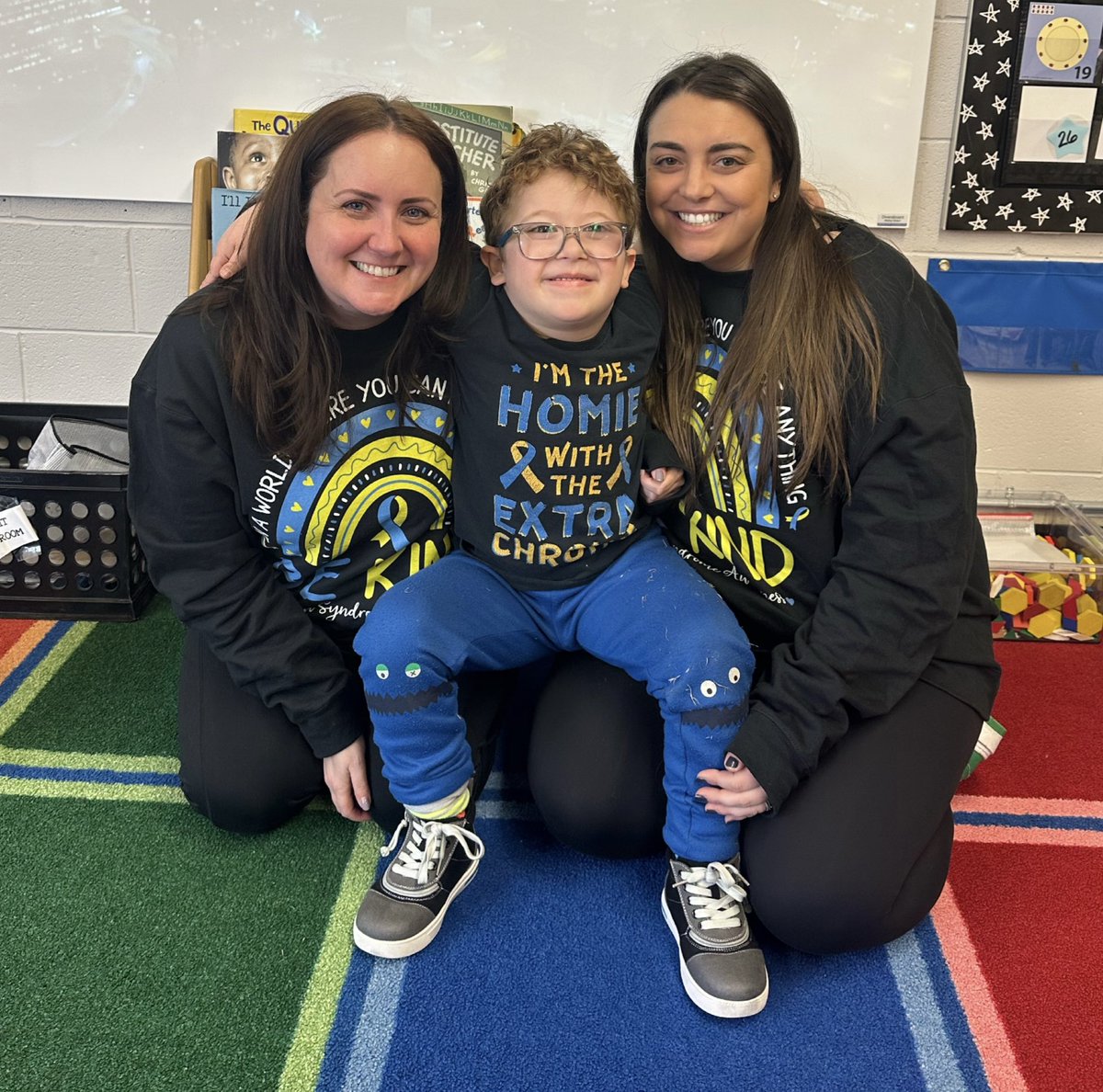 Lauren Sachs tweet media