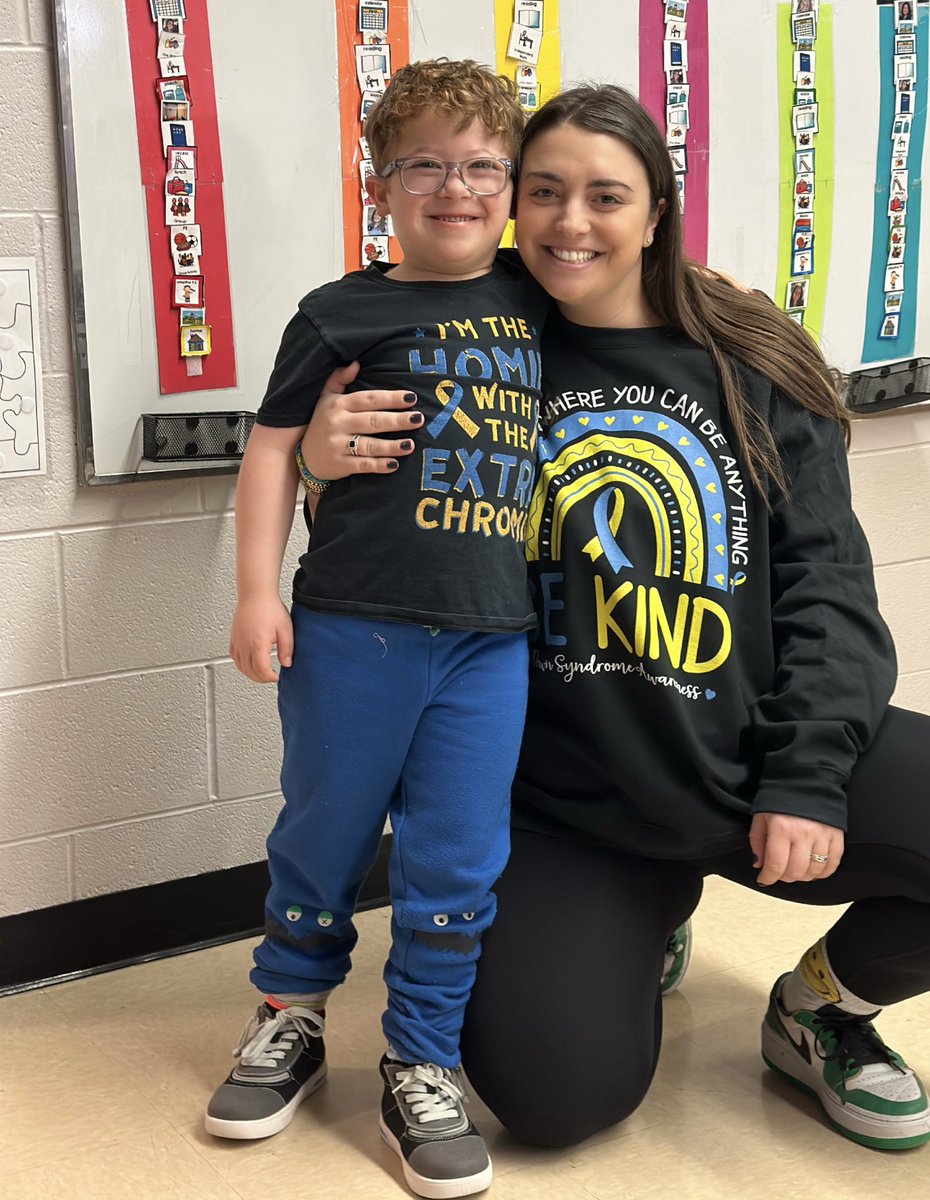 Lauren Sachs tweet media