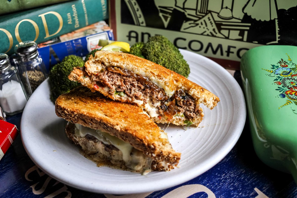 The Corner Pub tweet media