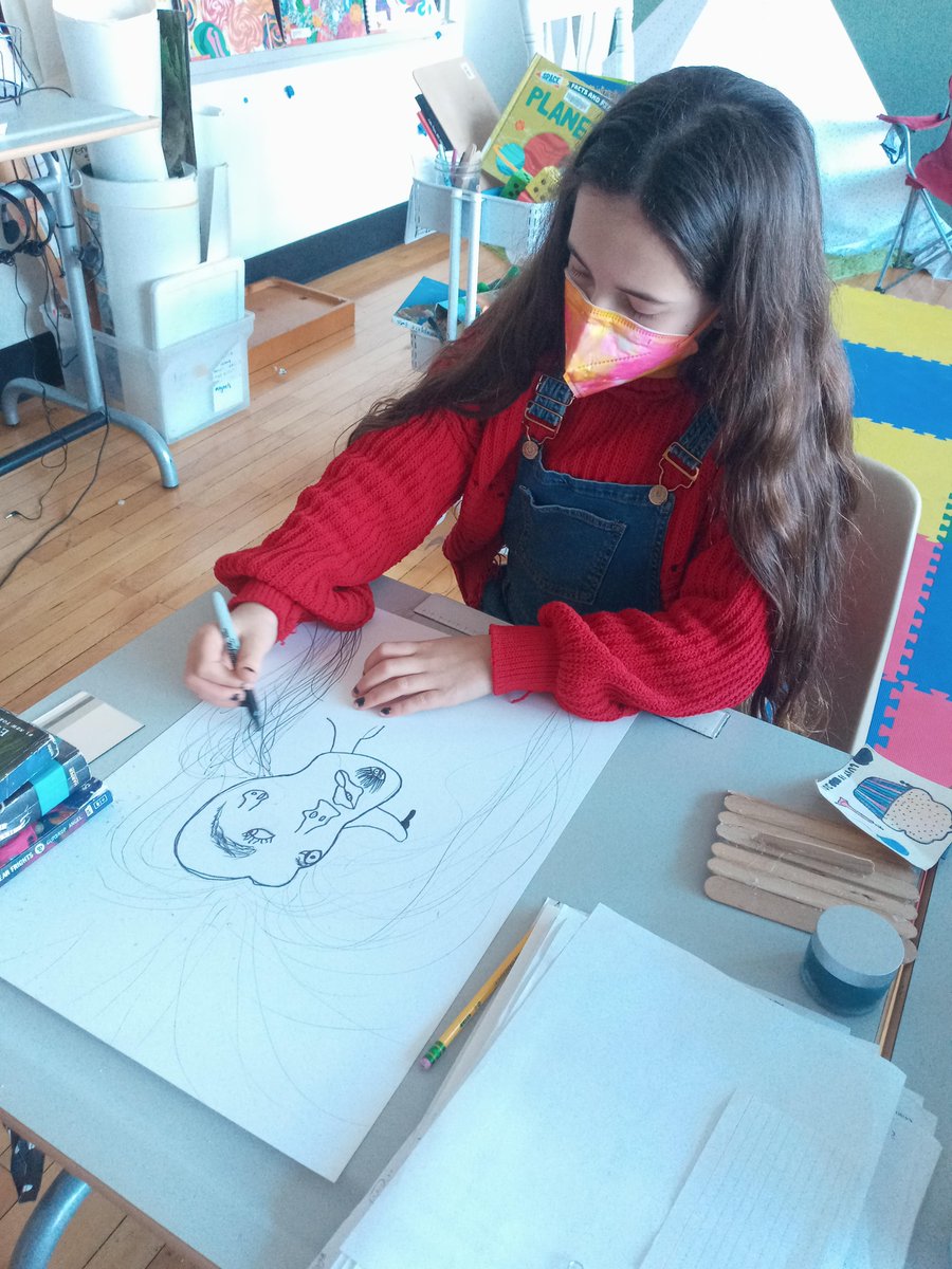 VennAcademyPDX's tweet photo. Portraits and "isms"! Zarya returned to teach portraits, and the kiddos made their own. Some also created their own art movements with "isms".  Check out the pics. A huge Thank you! to Zarya for sharing her expertise and passion with us. https://t.co/U9yWpJzYlp