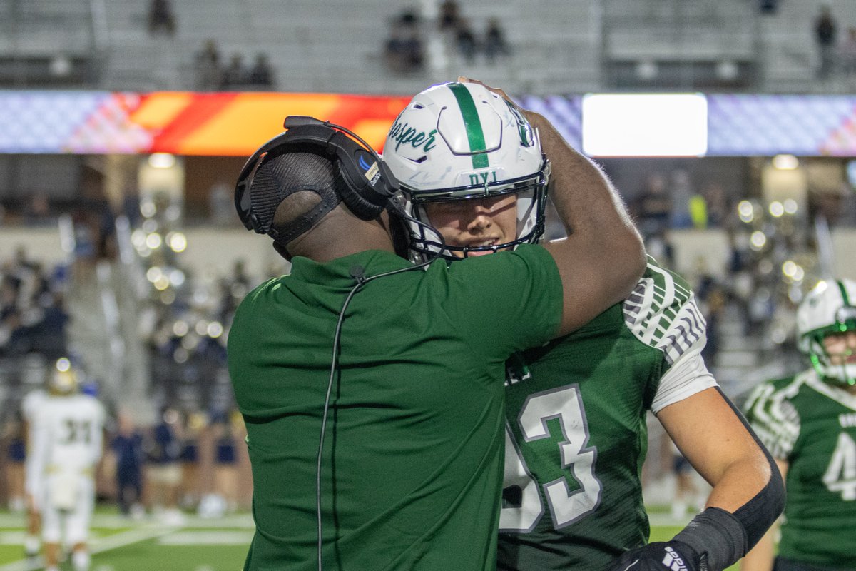 LairdHansFelter's tweet photo. πHappy Birthday to @dlemons59!! Thank you for all the skills you've taught me on my D Line and Recruiting Journeys ππͺ
π₯³ #PlayWithEmotion #NotEmotional @ProsperEaglesFB @Coach_Moore5 @ProsperISD https://t.co/TgLAh58dVs