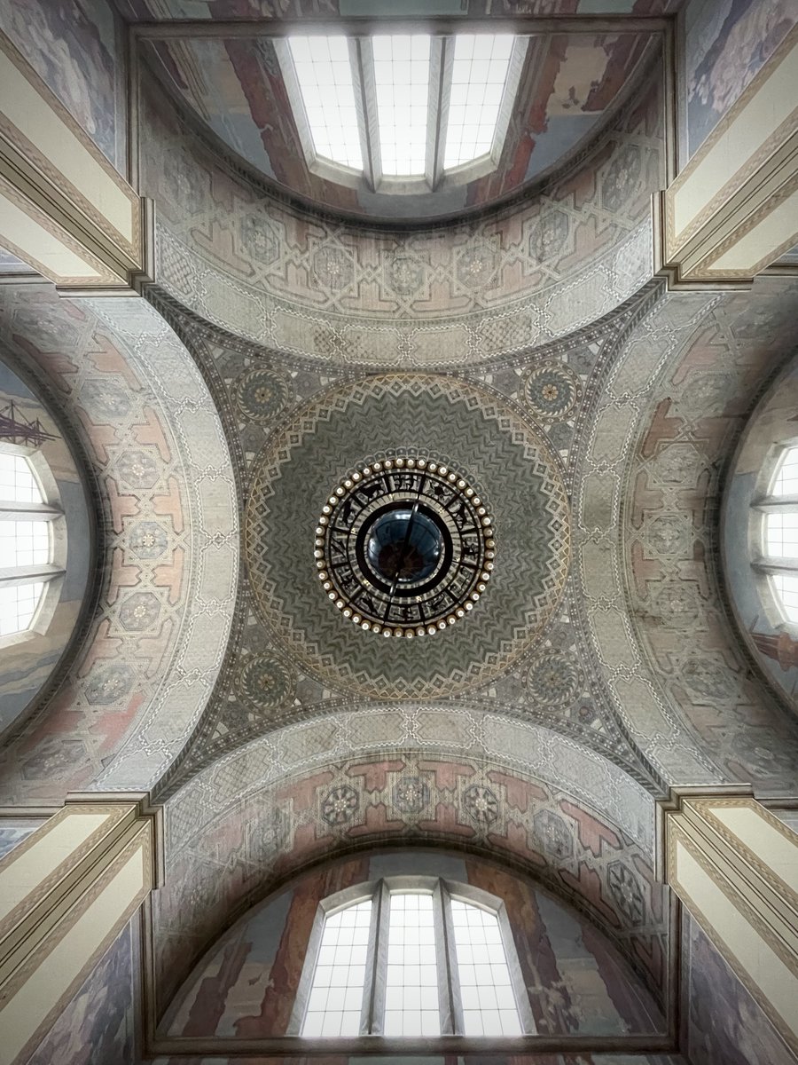 laplcentral's tweet photo. On a #rainyday, before the lights are on, the Central Library's rotunda, #diffusedlight from the clerestory windows. https://t.co/VxvR2BdZ7Q