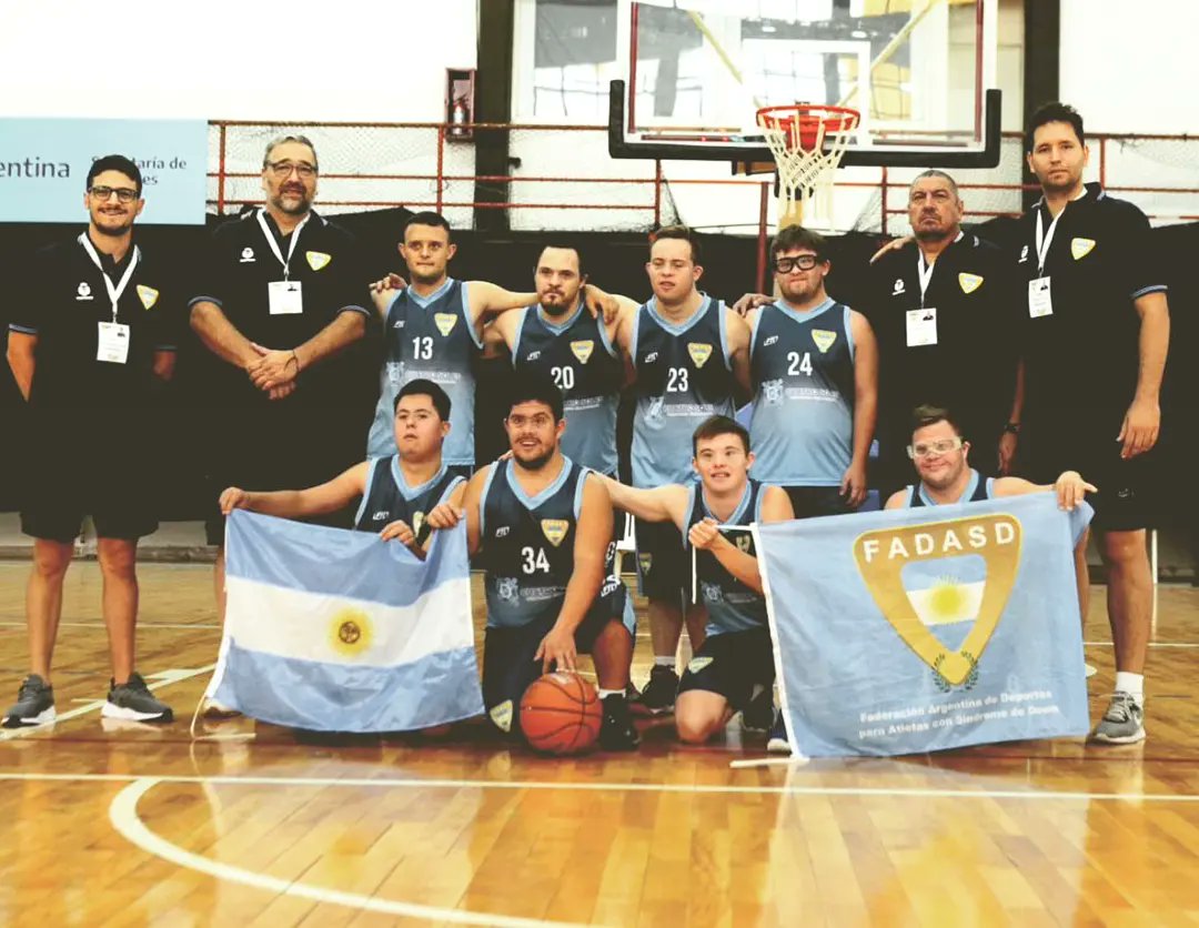 En el Día Mundial del Síndrome de Down, nuestro apoyo al equipo 🏀🇦🇷  <a href="/FadasdOk/">FADASD</a> . Inclusión, convivencia, igualdad. ¡Los queremos!
