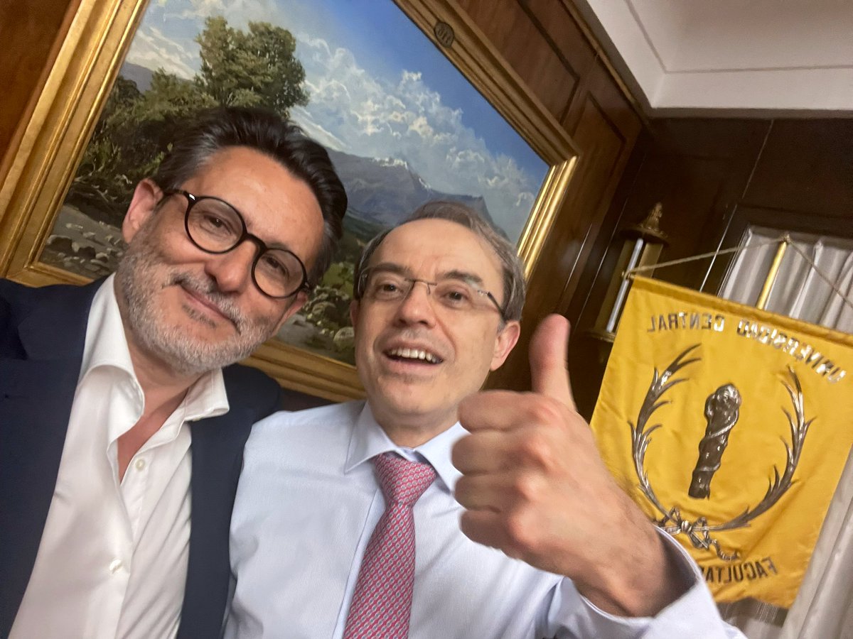 juliomayol's tweet photo. Un honor haber trabajado con #JavierAriasRector @javardiaz y @ValorCompluten1 #valorcomplutense - deseamos aciertos a quien pasa a la segunda vuelta @unicomplutense https://t.co/qFCo3g0zSk