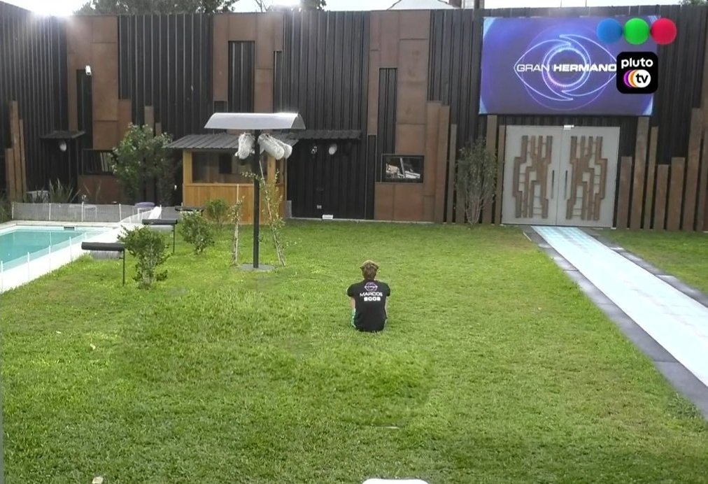Love_lobit's tweet photo. Por los niños que lo dibujan,
Por los pibes que lo admiran,
Por las pibas que lo aman,
Por las señoras que lo bancan,
Por las abuelas que lo defienden,
Pero por sobre todas las cosas, por él, 
por Marcos, nuestro Gran Hermano ❤️
MARCOS AL 9009 🇦🇷
VOTO MARCOS AL 7020 🇺🇾 https://t.co/yq96yDCZ7a