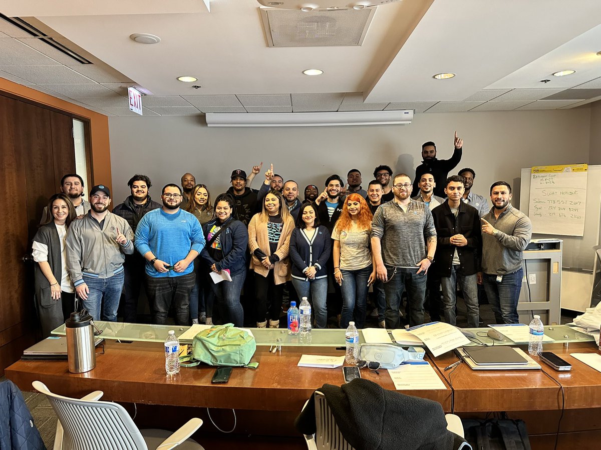AhsanGhostOps's tweet photo. 2nd #CoachTheCoach workshop in the books with @PrimeComms managers in the Chicagoland area. We laid the foundation to build a culture with swagger and coach to the best of our abilities. It’s our time, #PrimeTime2023 #GLMYearOfTheCoach @BrianWest_GLM @GreaterLakesMkt @PaulaVofGLM https://t.co/M6qJ5tozmi