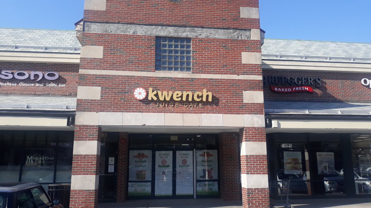 ChrisGregoris's tweet photo. Signs are up at Chestnut Hill, MA. Opening Soon. https://t.co/6ByF42Z4JE