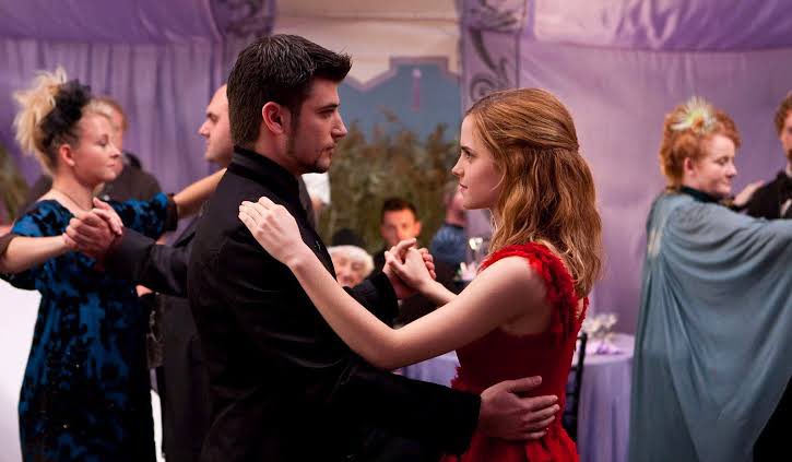 perseoanaklusmo's tweet photo. Releí El cáliz de fuego y no puedo creer que Hermione no se haya quedado con Viktor. Era famoso, guapo, atento, educado, etc. AAAAAAAAAAAH QUÉ PASÓ AQUÍ https://t.co/5AMzeAeca5