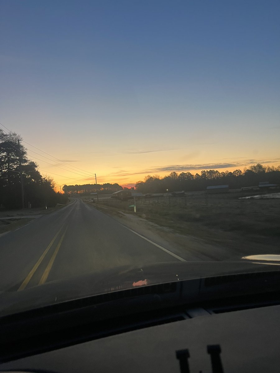 Took the time this morning to soak in and savor the gorgeous sun rise! <a href="/HortonsCreekES/">Hortons Creek ES</a> <a href="/ms_nlee/">Nicki Lee</a> <a href="/TiffCooper123/">Tiffany Cooper</a> #HCSelfCare