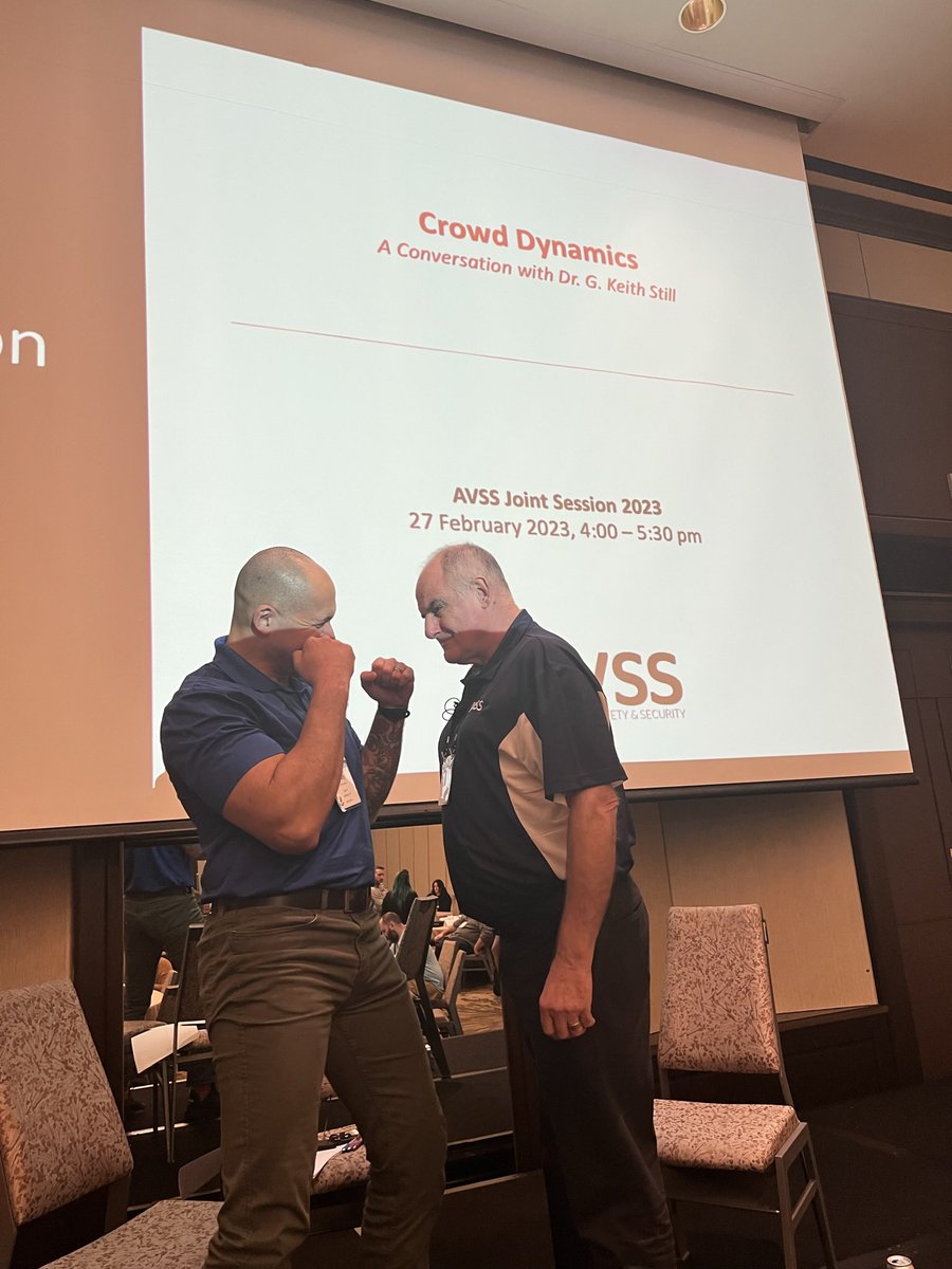 IAVM_Herrera's tweet photo. A face off between @GKStill and @andyjabbour https://t.co/CVlvRZqMLW