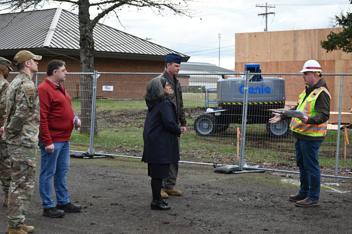 The Rainier Wing tweet media