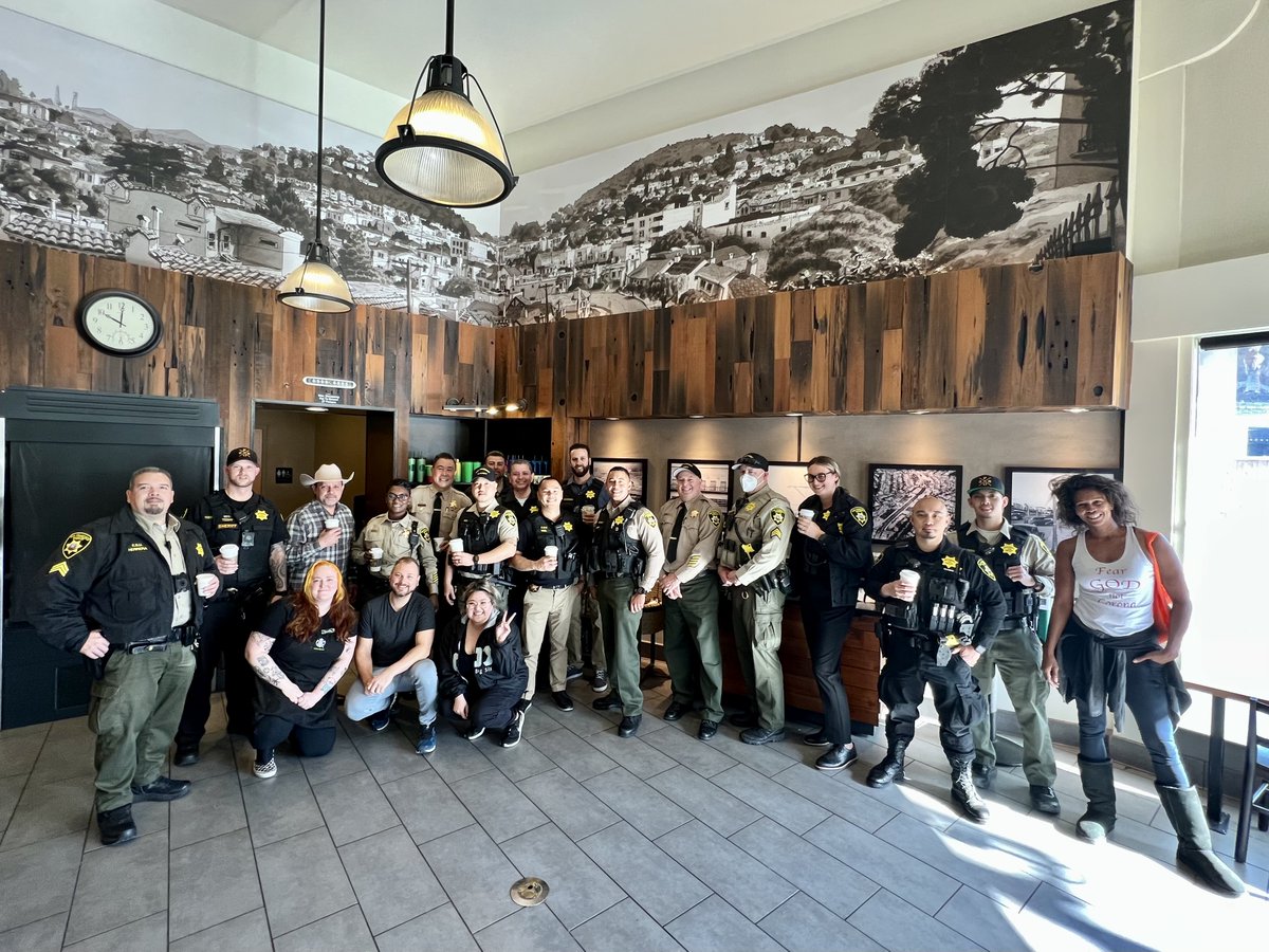 SheriffSF's tweet photo. #coffeetalk โ๏ธโ๏ธ Thanks to everyone who stopped by to show your support for our #sfso deputies at the #westportal #starbucks last week. We hope to see you at Laurel Village @Starbucks on Thursday, March 30, 5-7 pm. #coffeewithadeputy #sfsocares #thanksforcomingout #Community โ๏ธ๐จ๐๐ฝ๐
