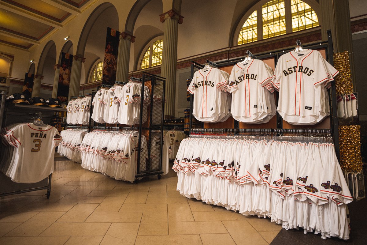 astros's tweet photo. #GoldRush is coming.

See y'all at midnight at @MinuteMaidPark. https://t.co/uZyRMbQexR