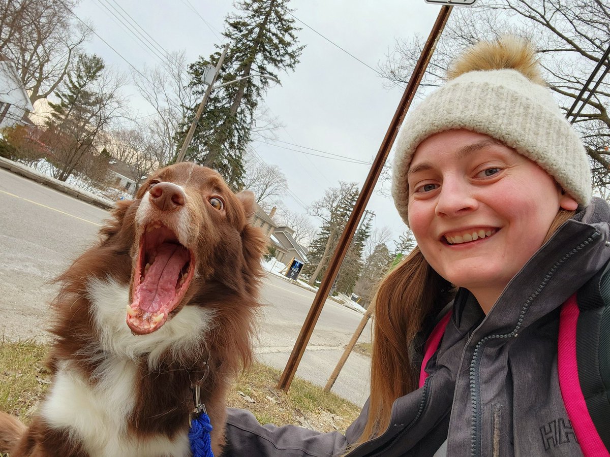 Winnie's shocked it's officially spring 😂😜🌸

#funnyfaces #surpriseddog #happyspring #finallyspring #dogselfie #selfieswithdog #tuesdayvibes